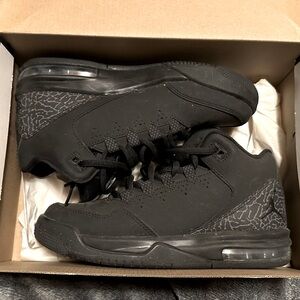 Youth Jordan Flight Origin 2 BG All Black Sneaker